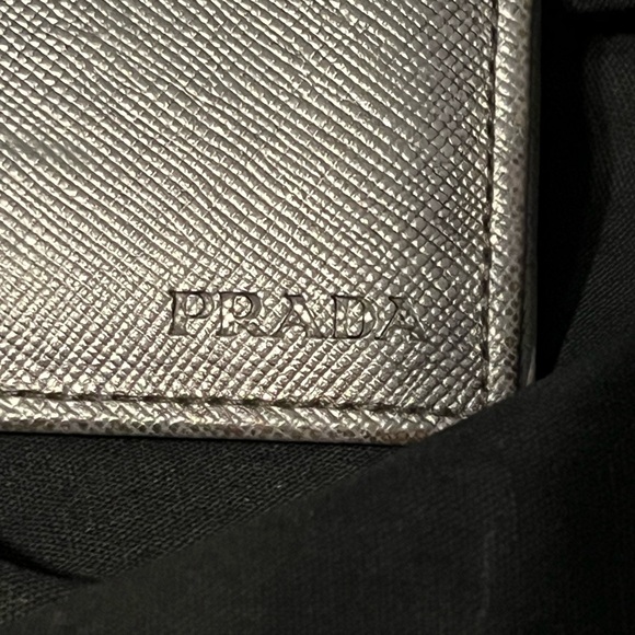 #4743. Prada Men's Safianno Leather Bifold Gunmetal Wallet - Picture 2 of 12